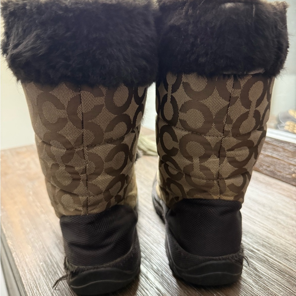 Vintage Coach Rabbit Fur Signature Winter Boots – 2008/2009 - Picture 6 of 7